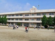 飯山満小学校