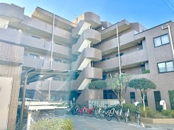 現地外観　　バイク置場・自転車置場側