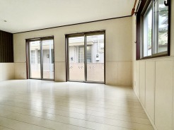 2面窓のリビング！採光は心地良く過ごせる空間