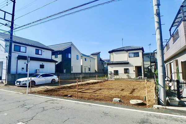 ◆前面道路広々６ｍ・南東向き・陽当り良好