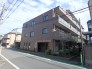 建物外観と前面道路