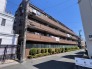 バルコニー側と前面道路