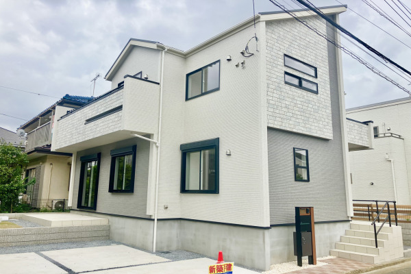 ※ 設備仕様が充実した カースペース並列2台分新築 ※