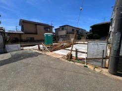 現地と前面道路
(2026年7月19日)撮影